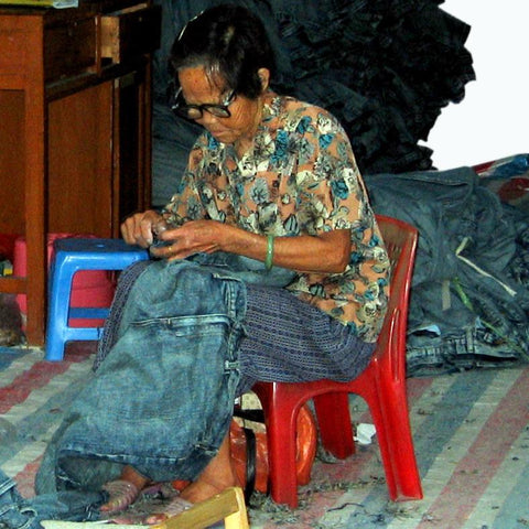 Give a gift that matters: a donation in your friend's name. Your donation helps SAI subsidize costs related to assuring that factories meet international human